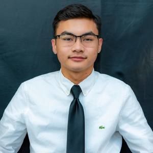 Meet your Posher, Adam